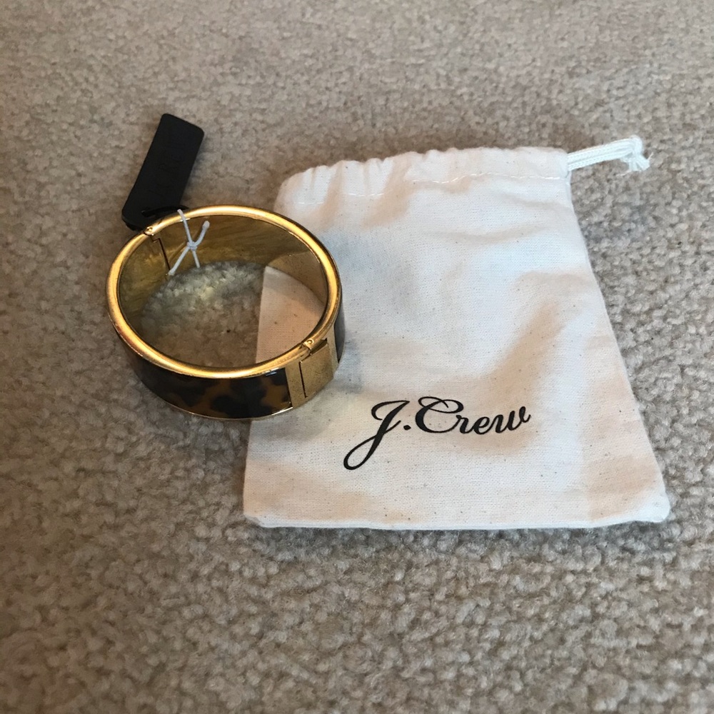 NEW GOLD CHEETAH PRINT BRACELET